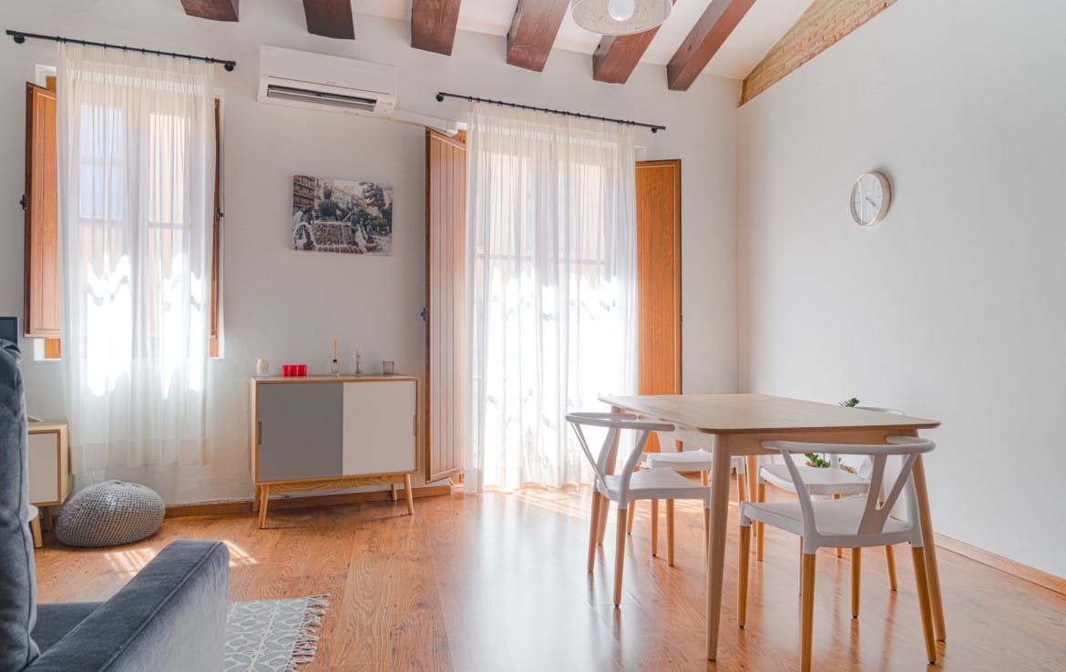 Calle Baja, Valencia preview