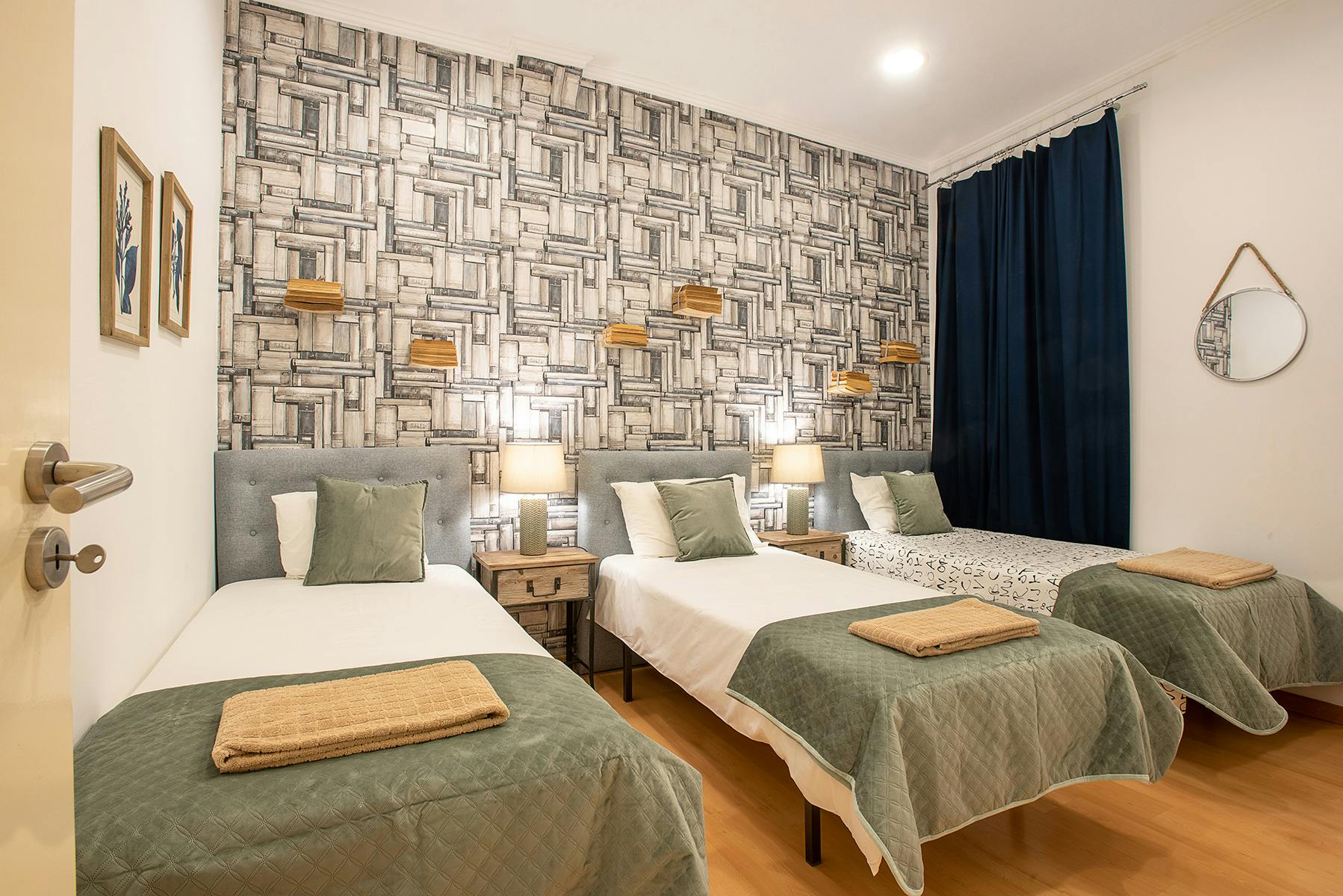 preview gallery tile