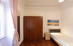 Chambre privée à louer pour 550 €/mois à Rome, Via Salaria