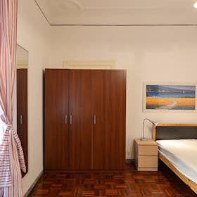 私人房间 正在以 €550 的月租出租，其位于 Rome, Via Salaria