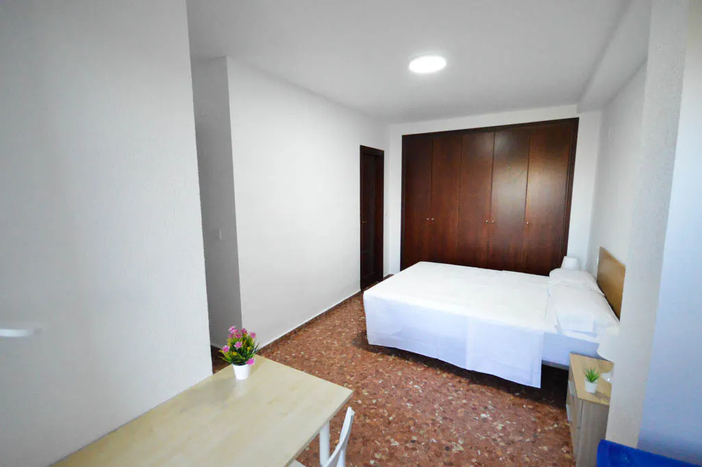 Private room in Carrer Albalat dels Tarongers, Valencia (1096643) ROOM 2