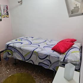 Private room for rent for €898 per month in Barcelona, Carrer d'Entença