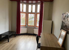 Отдельная комната сдается в аренду за 545 € в месяц в Uccle, Brugmannlaan