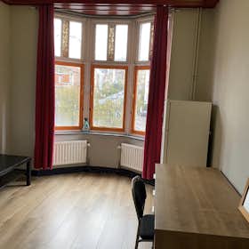 WG-Zimmer for rent for 545 € per month in Uccle, Brugmannlaan