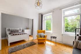 Wohnung zu mieten für 2.099 € pro Monat in Hamburg, Reeseberg
