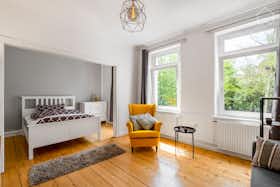 Mieszkanie do wynajęcia za 2299 € miesięcznie w mieście Hamburg, Reeseberg