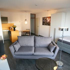 Studio for rent for 1.190 € per month in Köln, Wiener Weg