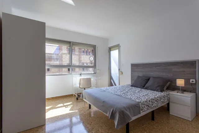 Private room in Calle Sagunto, Valencia (1098074) room image 1
