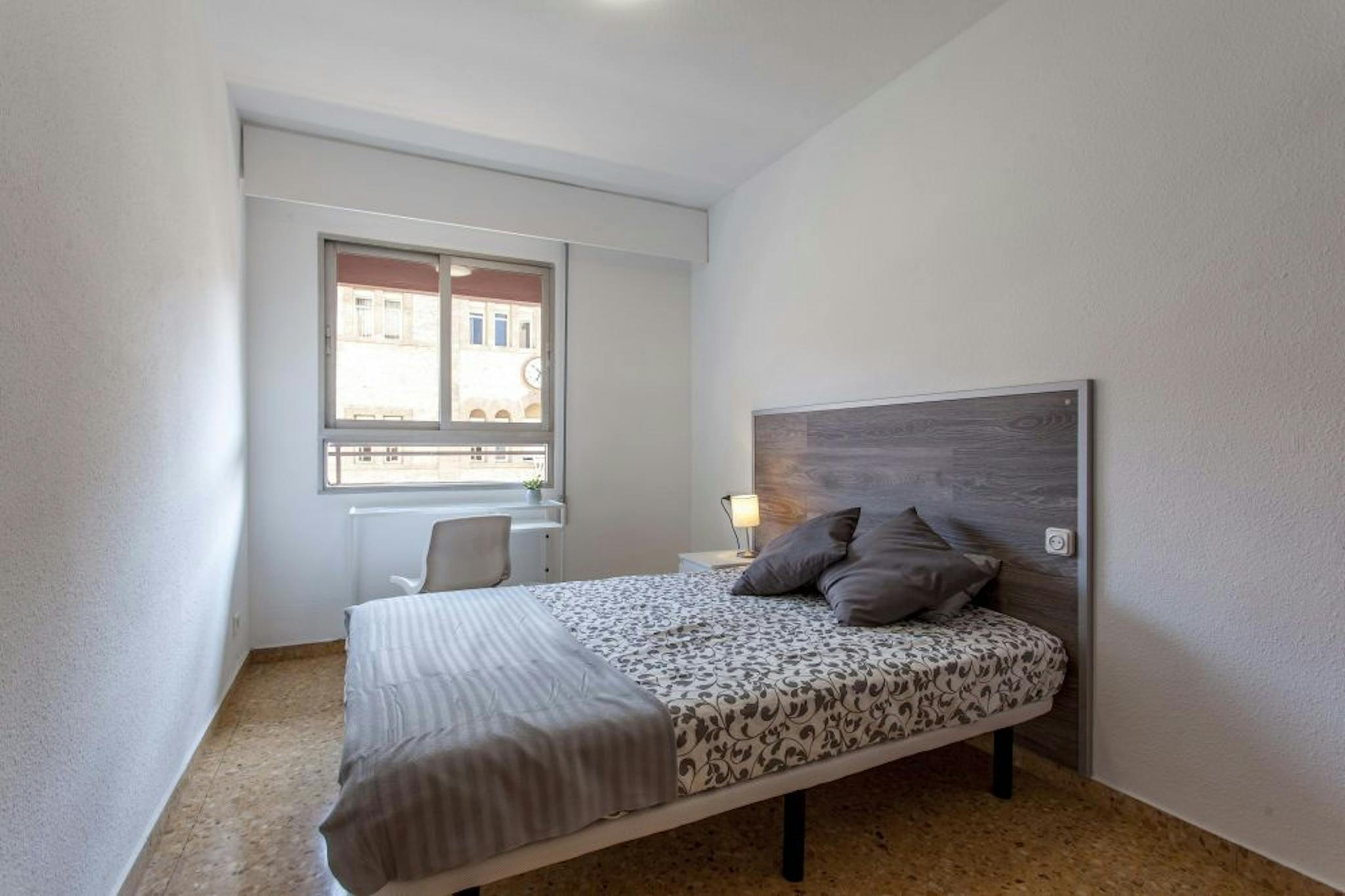 Calle Sagunto, Valencia preview