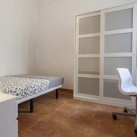 Private room for rent for €385 per month in Valencia, Calle San Martín