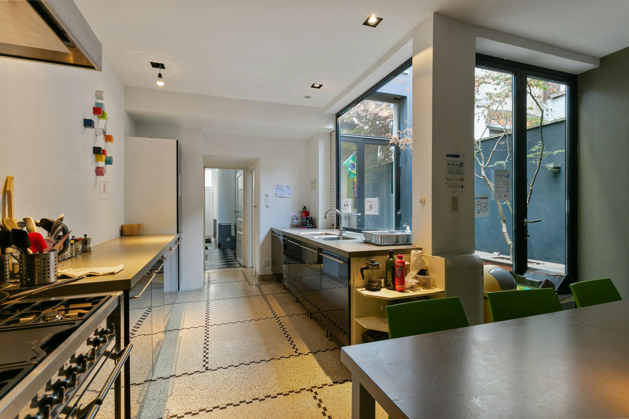 preview gallery tile