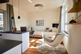 Appartement te huur voor € 1.050 per maand in Düsseldorf, Gertrudisplatz