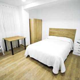 Studio for rent for €565 per month in Valencia, Carrer del Mestre Sosa