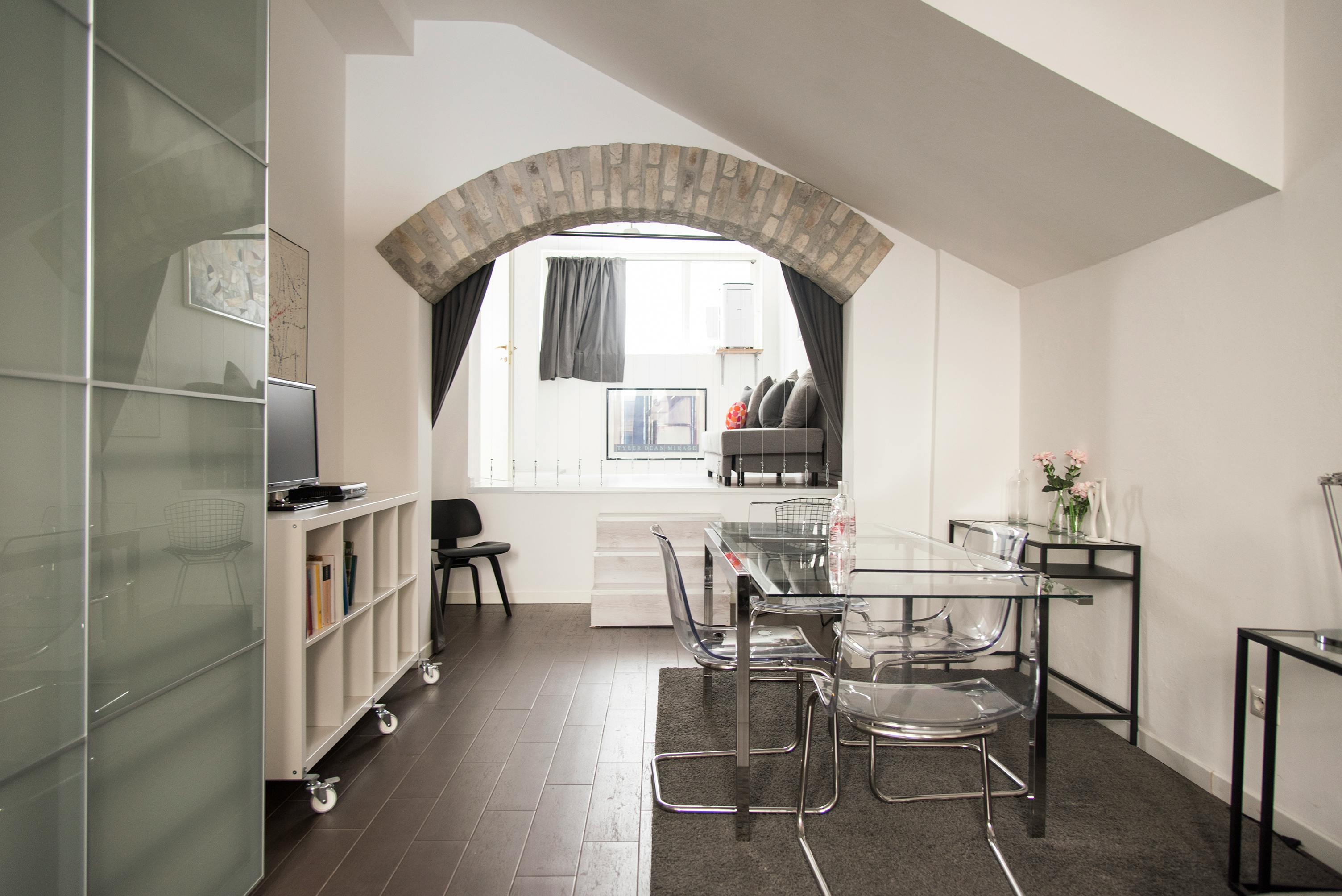 1-Bedroom Apartment in Via Alessandro Tadino, Milan (1099468) ROOM 1