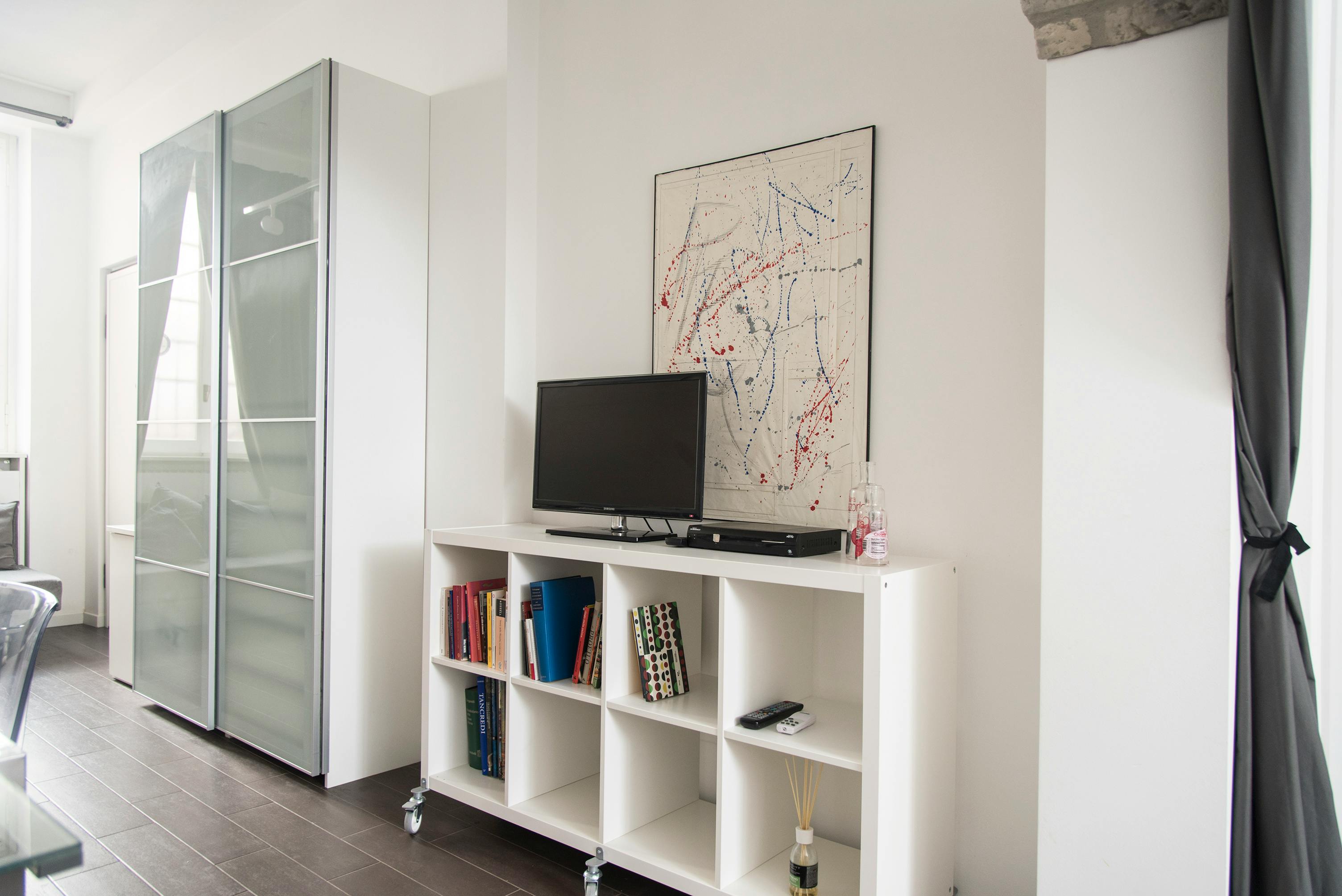 Apartment Milan, 1 bed — photo 7