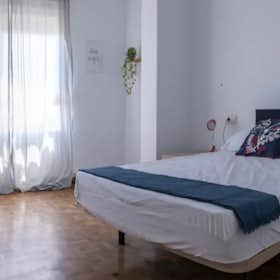 Private room for rent for €630 per month in Valencia, Plaça de Sant Agustí