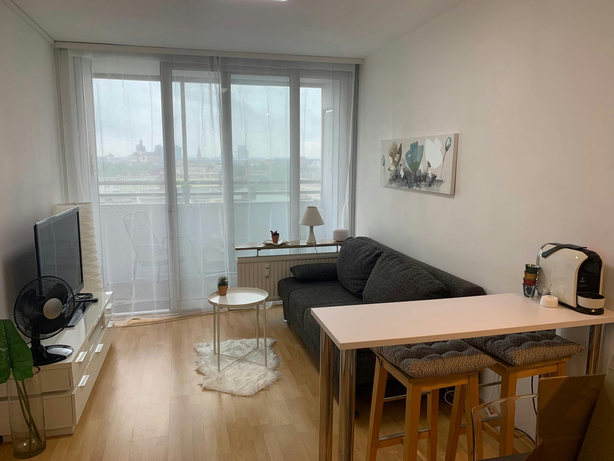 公寓 正在以 €1,350 的月租出租，其位于 Ludwigshafen am Rhein, Otto-Stabel-Straße