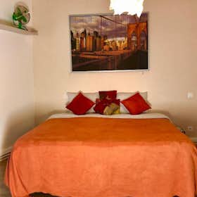 Apartment for rent for €1,400 per month in Schiltigheim, Rue de la Charrue