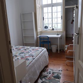 Private room for rent for €260 per month in Lisbon, Travessa de Dona Estefânia