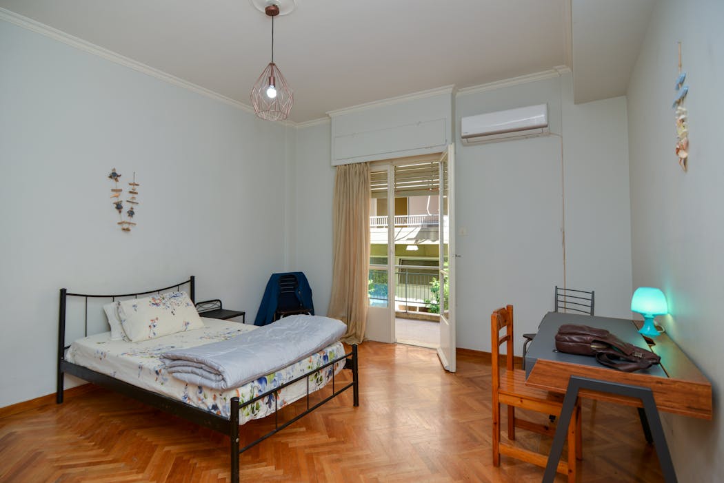 Private rooms for rent in Athens, Greece