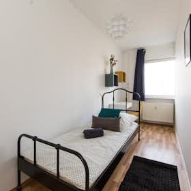 Private room for rent for €680 per month in Berlin, Ratiborstraße