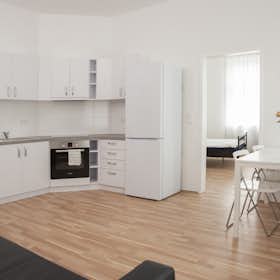 Apartment for rent for €1,399 per month in Vienna, Wilhelminenstraße