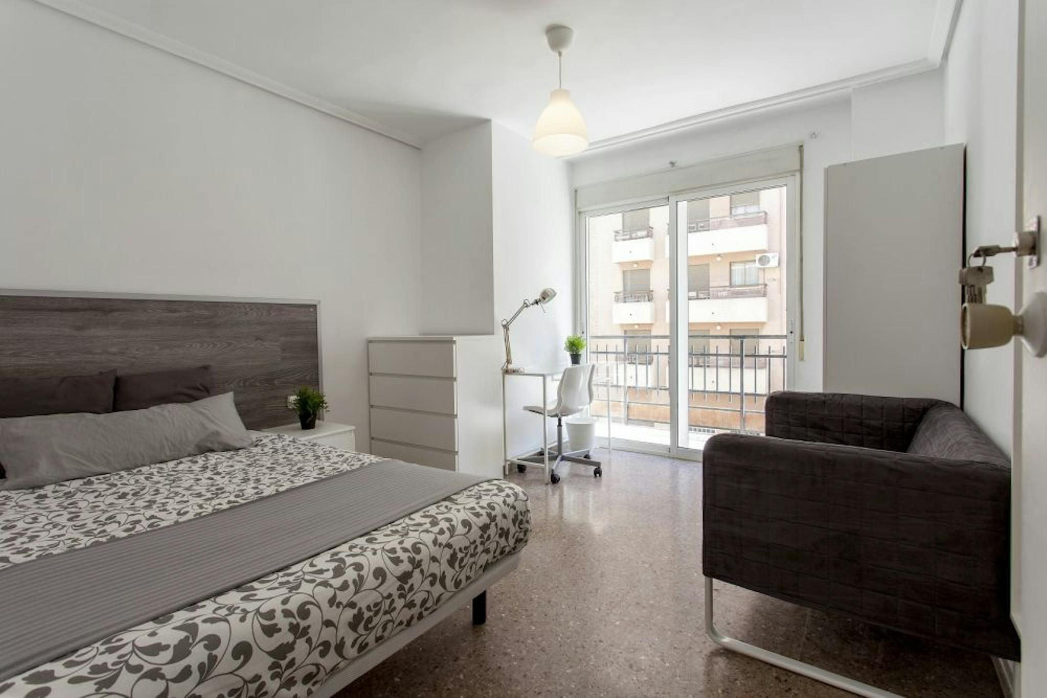 Plaça Àvila, Valencia preview