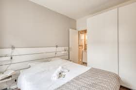 Apartment for rent for €2,134 per month in Paris, Rue Claude Decaen