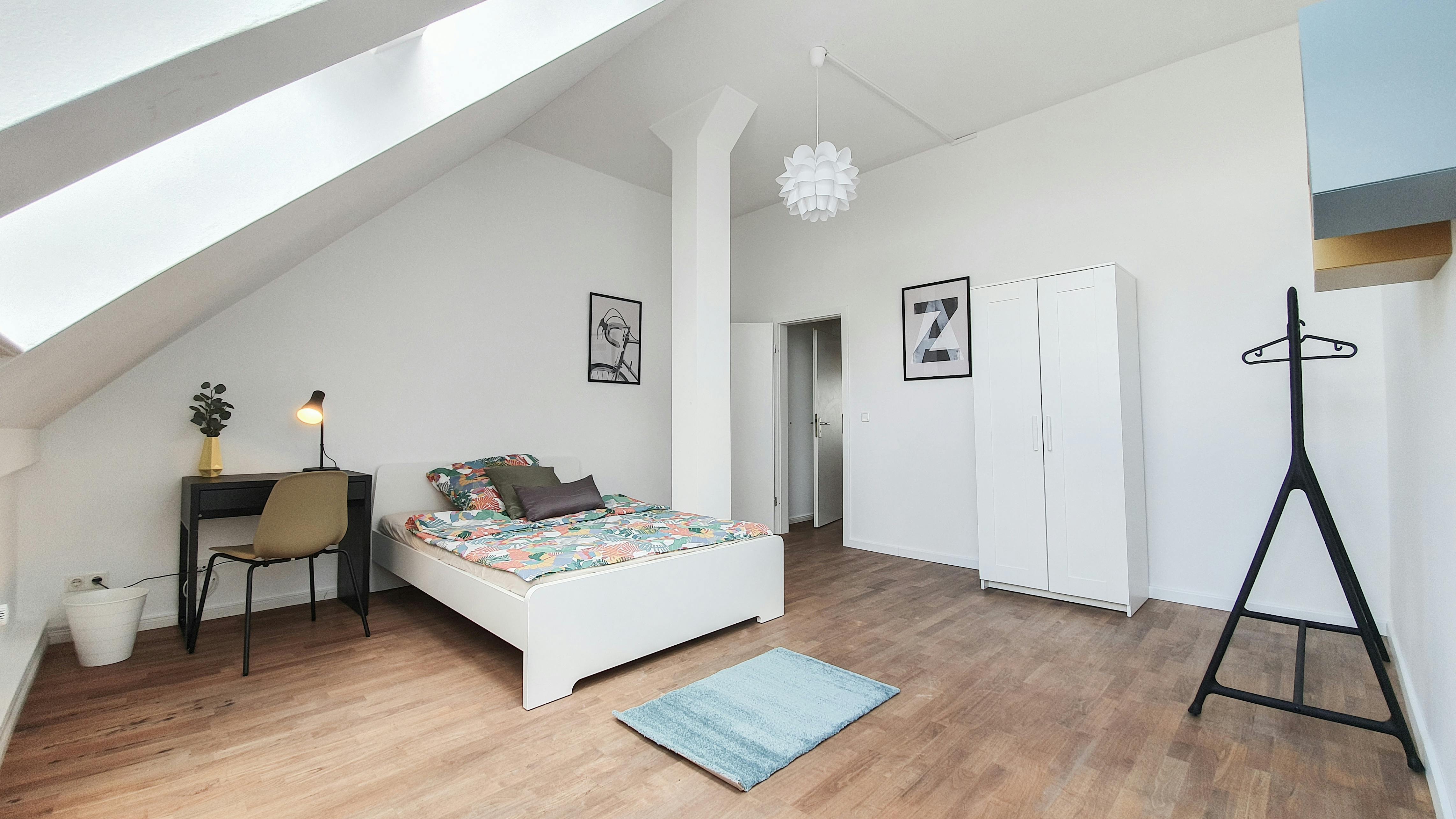 Private room for rent on Martin-Luther-Straße, Berlin - Ansicht 3