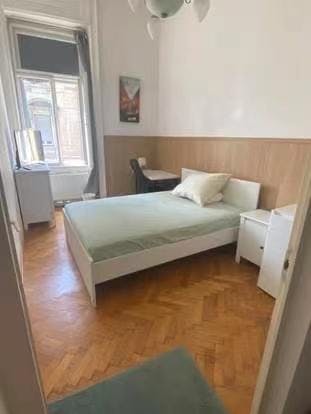 Baross tér, Budapest preview