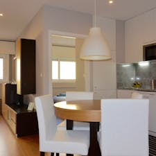 Wohnung for rent for 950 € per month in Porto, Rua de Júlio Dinis