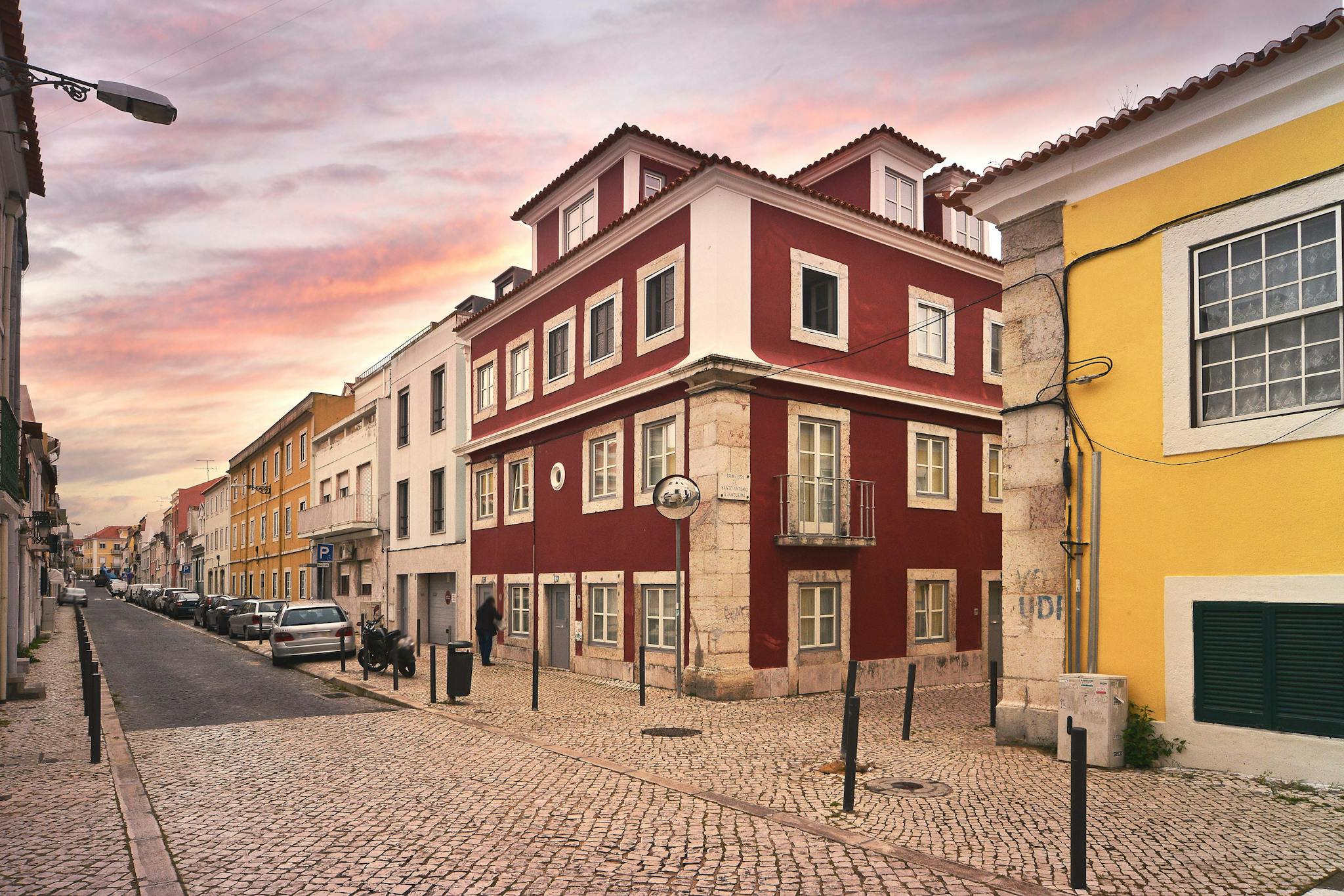 Rua Embaixador, Lisbon preview