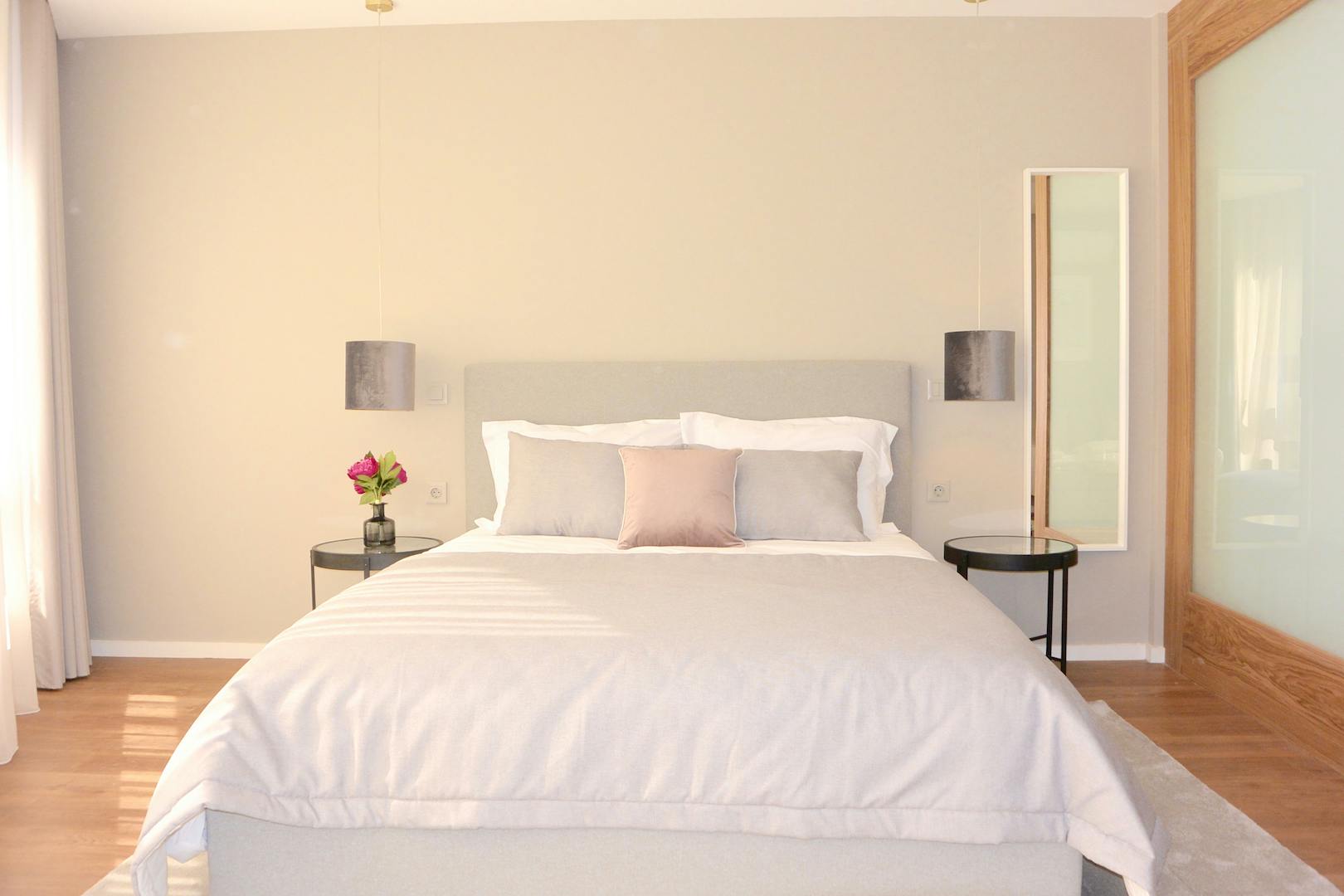 Apartment for rent for €2,000 per month in Porto, Rua Fernandes Tomás