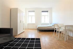Apartment for rent for €740 per month in Vienna, Sporkenbühelgasse