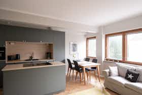 公寓 正在以 €2,200 的月租出租，其位于 Helsinki, Lauttasaarentie