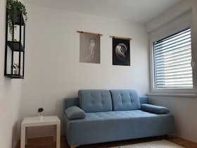Studio for rent for €800 per month in Ljubljana, Celovška cesta