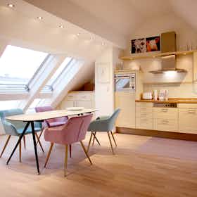 Appartamento in affitto a 1.850 € al mese a Düsseldorf, Carlstor