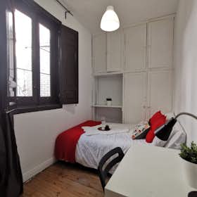 Private room for rent for €550 per month in Madrid, Calle de Preciados
