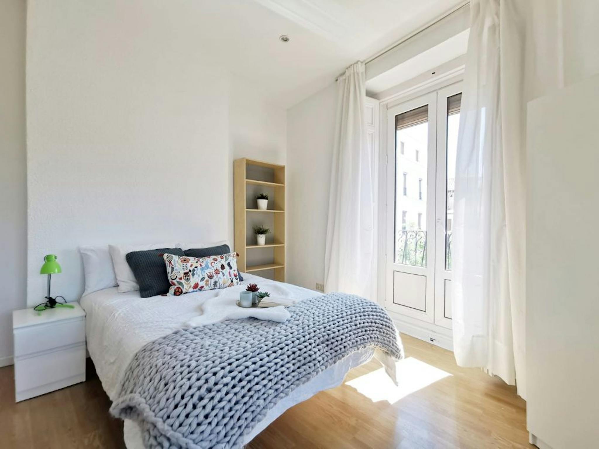 Calle de Redondilla, Madrid preview