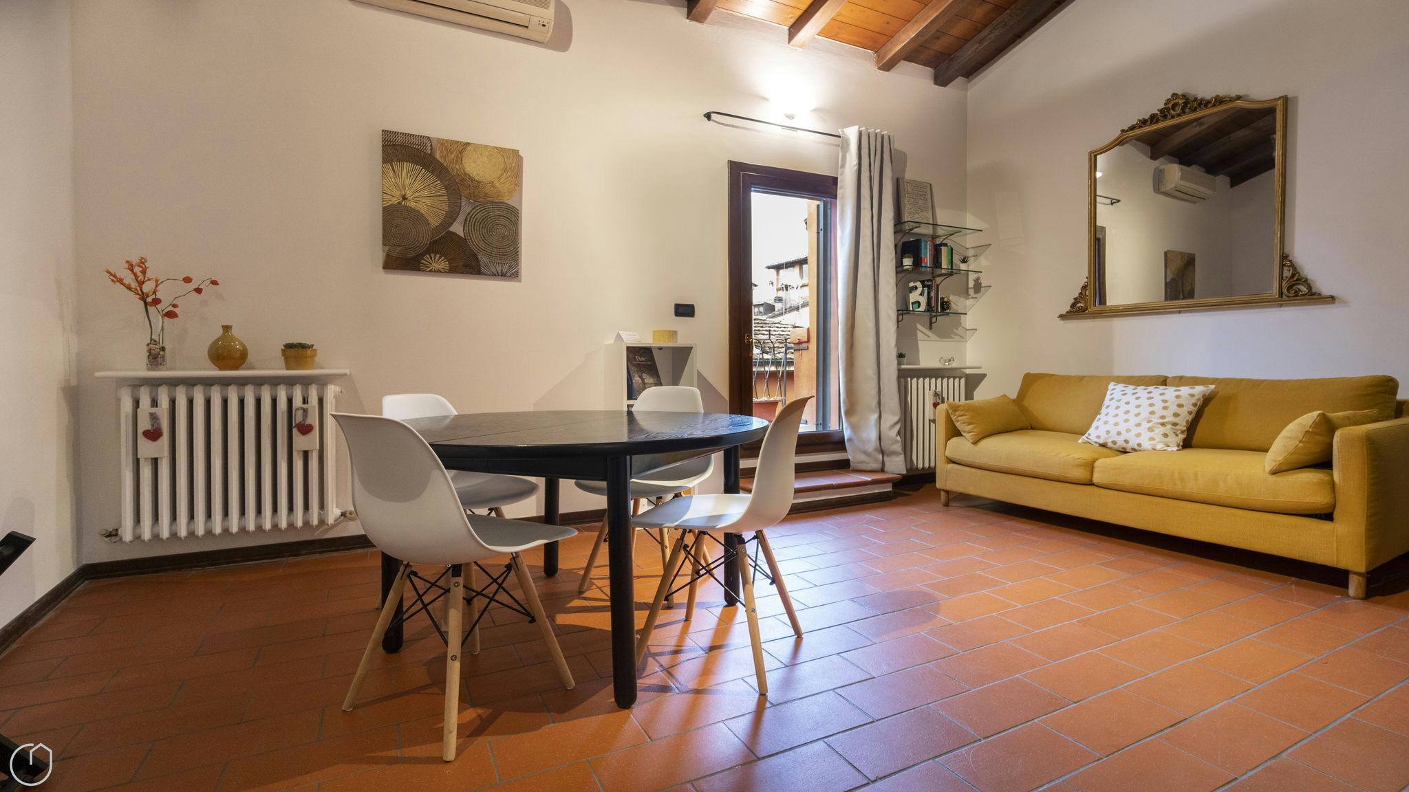Apartment for rent for €1 per month in Bologna, Via Piella