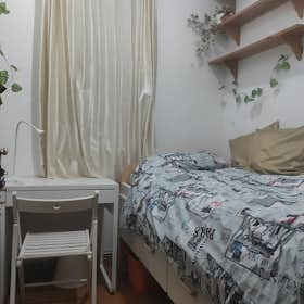 Private room for rent for €500 per month in Barcelona, Carrer de Provença
