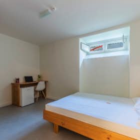 Privé kamer te huur voor € 545 per maand in Coimbra, Rua Diogo Castilho