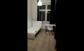 Отдельная комната сдается в аренду за 680 € в месяц в Potsdam, Karl-Marx-Straße