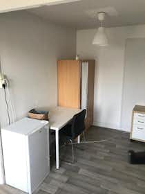 Private room for rent for €700 per month in Rotterdam, Hugo Molenaarstraat