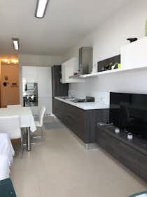 Wohnung zu mieten für 1.000 € pro Monat in Mellieħa, Triq il-Klamari