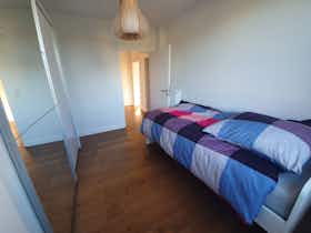 Lägenhet att hyra för 1 650 € i månaden i Frankfurt am Main, Trifelsstraße