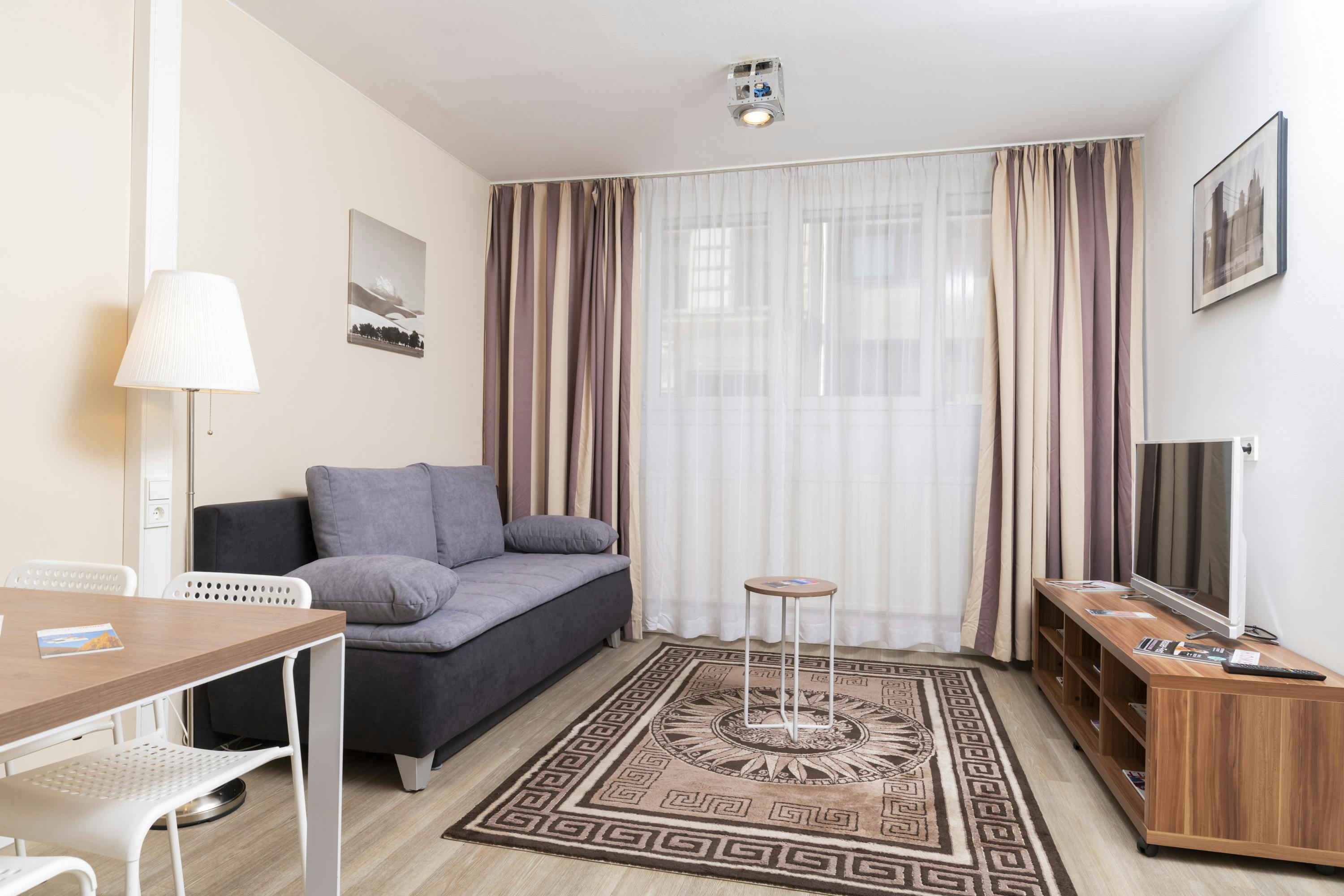 Karmarschgasse, Vienna preview