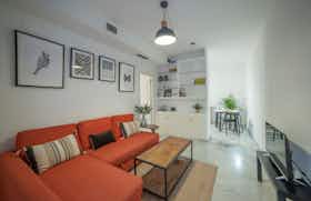 Apartment for rent for €1,450 per month in Sevilla, Calle Arjona