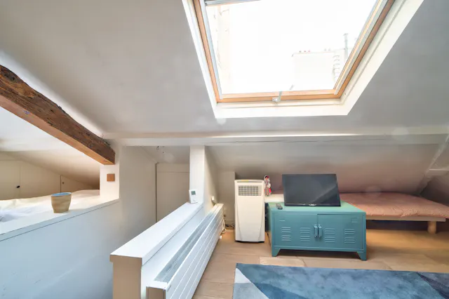 1-Bedroom Apartment in Rue Meslay, Paris (1107995) room image 2
