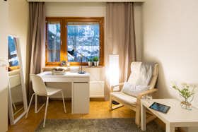 私人房间 正在以 €59 的月租出租，其位于 Helsinki, Klaneettitie